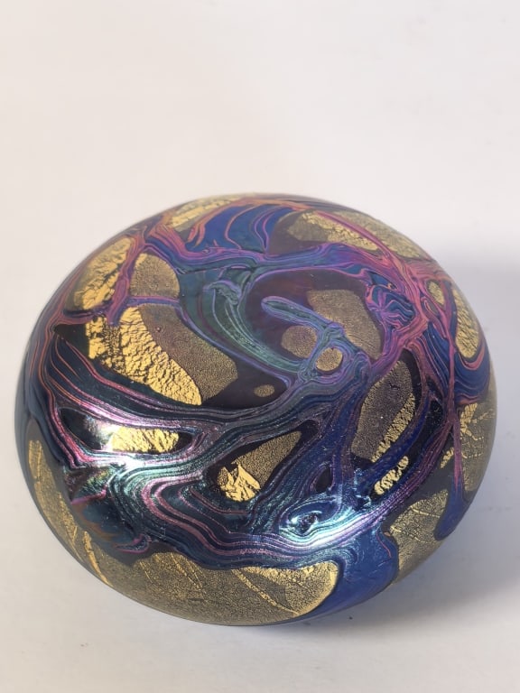 Isle of Wight Glass Iridescent Art Glass Paperweig: Isle of Wight Glass Iridescent Art Glass Paperweight, 3in by 1.75in