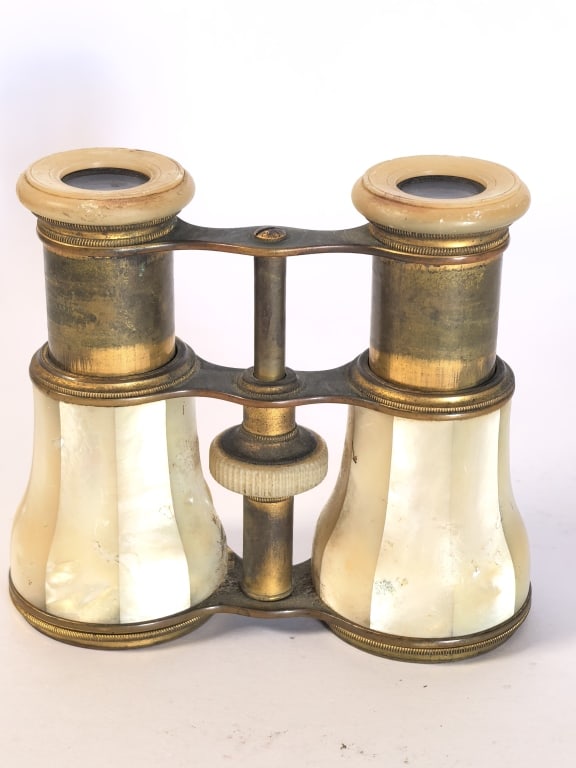 Vintage French Mother-of-Pearl Gilt Brass Opera Gl (1 of 4)