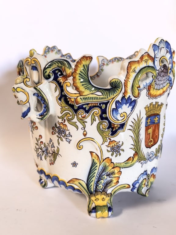 19th C. French Faience Armorial Cachepot - 2