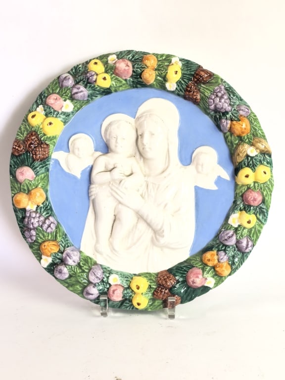 Vintage Italian Della Robbia Style Glazed Ceramic: Vintage Italian Della Robbia Style Glazed Ceramic Plaque, 9.5in