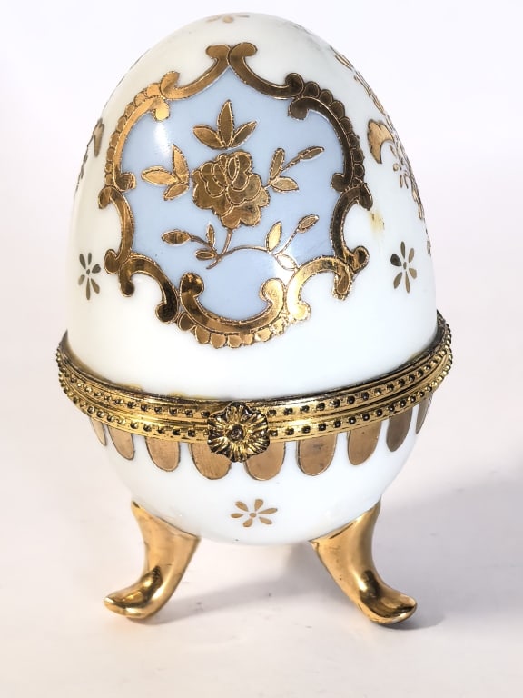 Footed Blue & Gilt Rococo Porcelain Egg Box: Footed Blue & Gilt Rococo Porcelain Egg Box, 3.75in by 2.25in