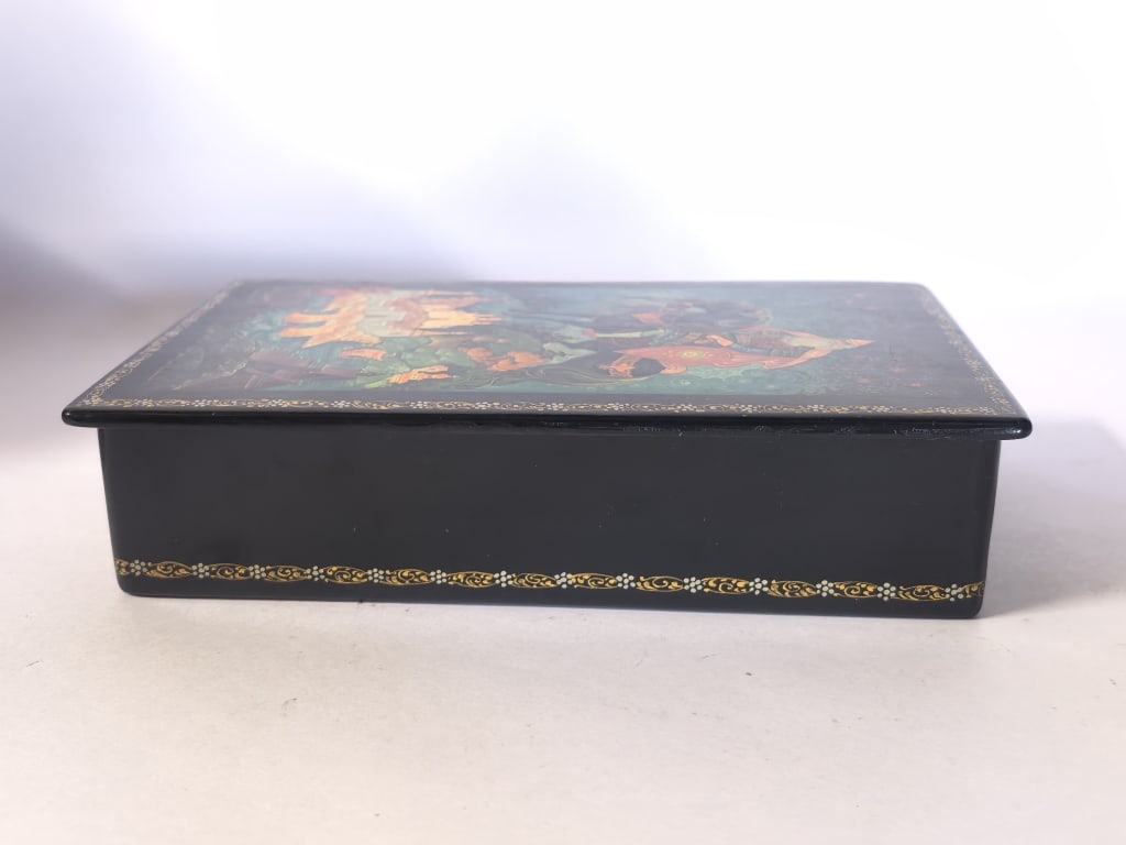 Signed Kholuy Russian Lacquer Box "Svyatogor" - 8