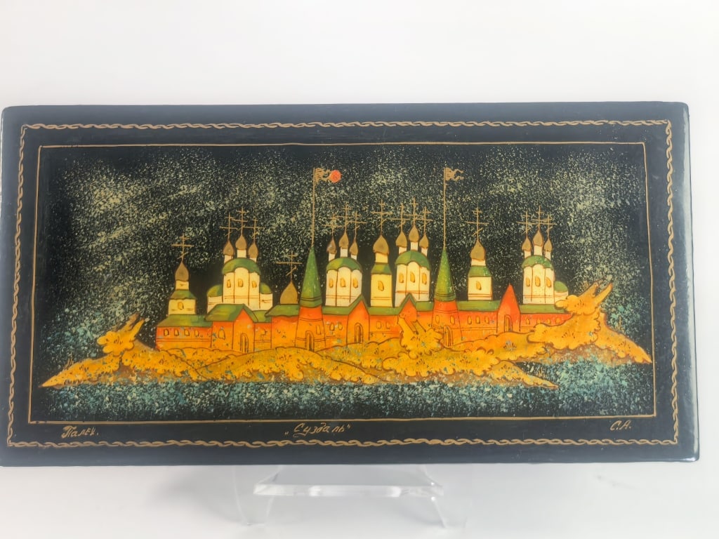 Signed Palekh Russian Lacquer Box "Suzdal": Signed Palekh Russian Lacquer Box "Suzdal" 6in by 3.25in by 1.25in