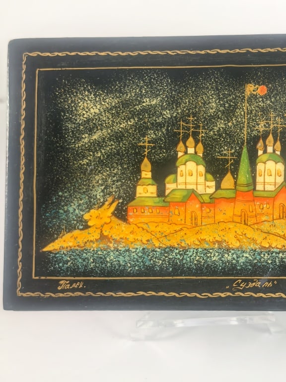 Signed Palekh Russian Lacquer Box "Suzdal" - 2