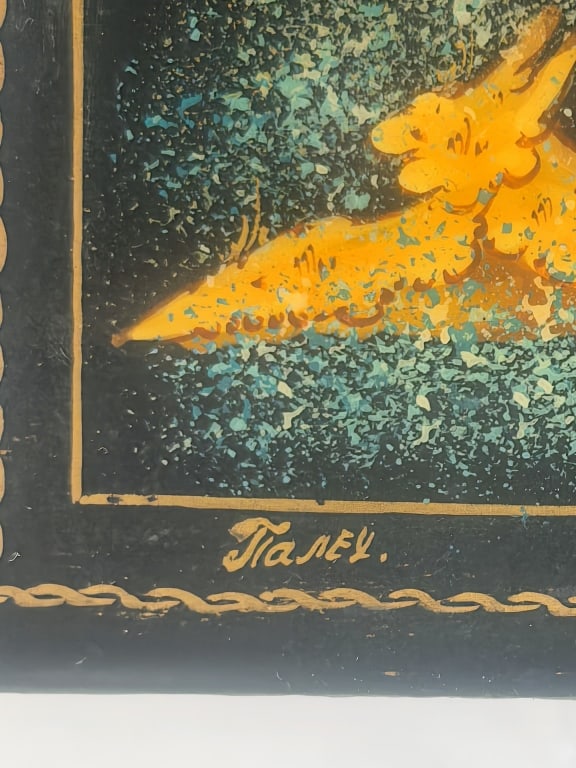 Signed Palekh Russian Lacquer Box "Suzdal" - 5