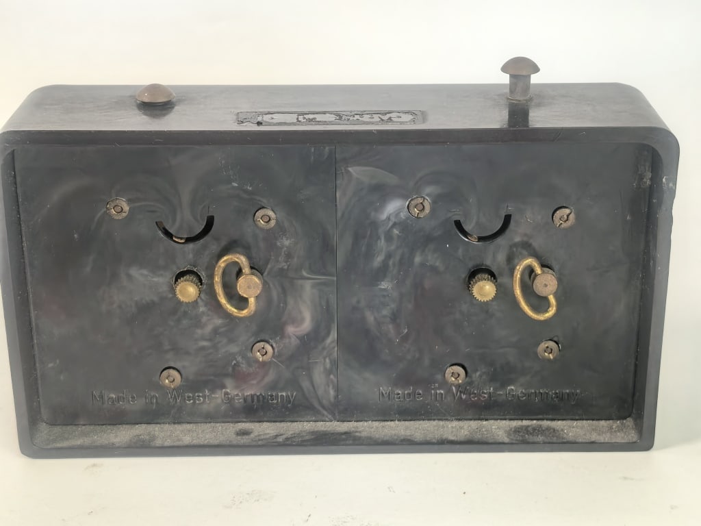Vintage BHB Mechanical Plastic Chess Clock - 3