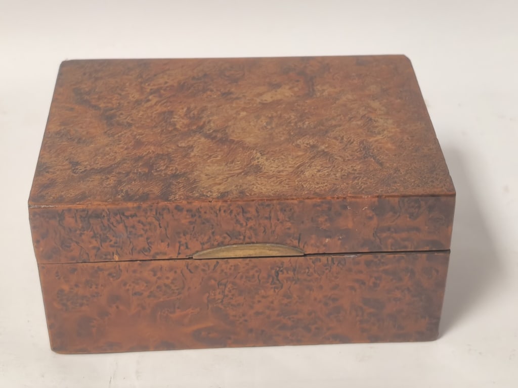 Antique Miniature Burl Wood Trinket Box (1 of 5)