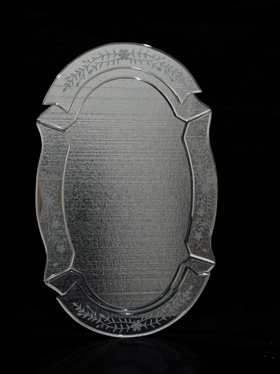 Vintage Venetian Style Etched & Bevelled Wall Mirr (1 of 5)