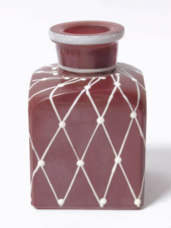 Vintage Lattice Ruby Red Glass Vase: Vintage Lattice Ruby Red Glass Vase, 4in