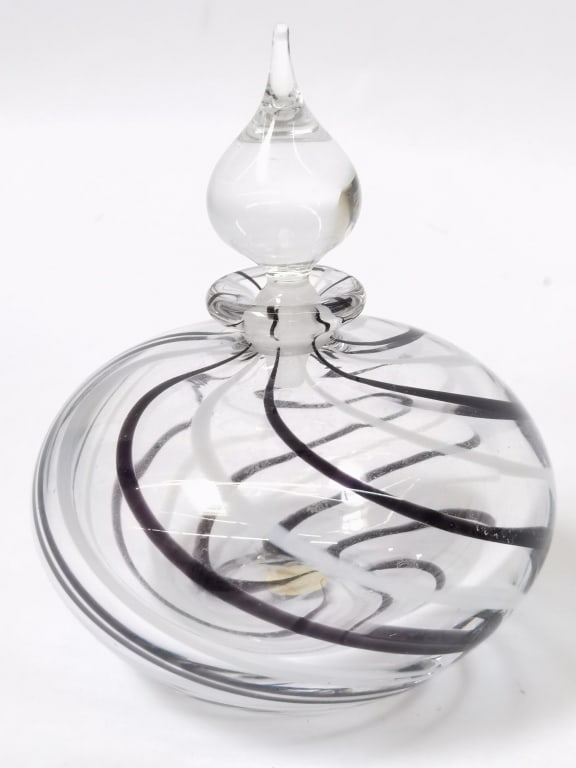 1988 Selkirk Glass Black & White Swirl Art Glass P: 1988 Selkirk Glass Black & White Swirl Art Glass Perfume Bottle, 4.5in
