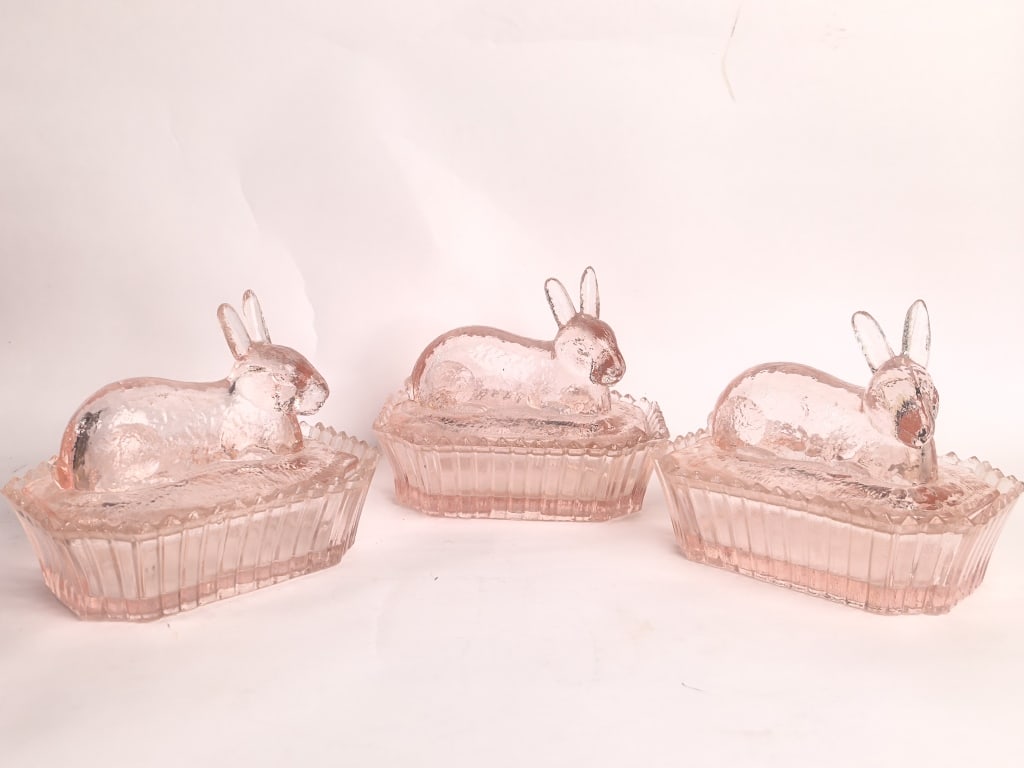 (3) Vintage Jeanette Pink Depression Glass "Rabbit: (3) Vintage Jeanette Pink Depression Glass "Rabbit on Nest" Covered Dishes, 5.5in by 4.5in by 4in