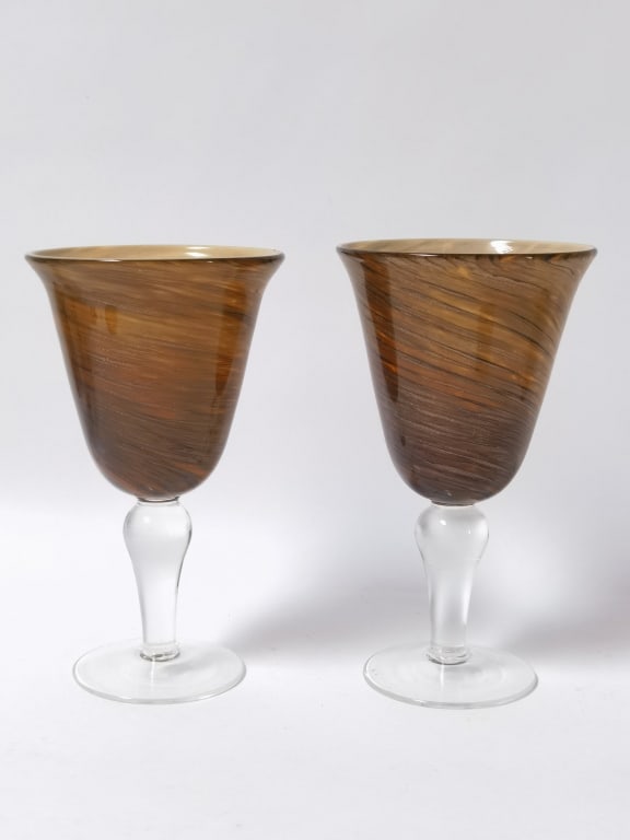(2) Vintage Murano Italy Tortoiseshell Wine Glasse (1 of 3)