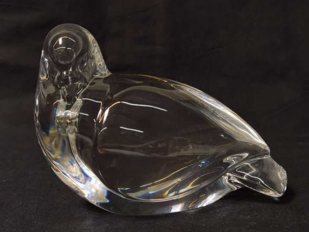 Val. St. Lambert Crystal Bird Figurine (1 of 5)