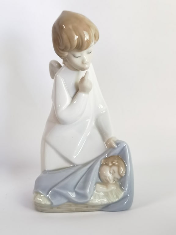Lladro Spain Porcelain "Angel with Child" Figurine (1 of 3)