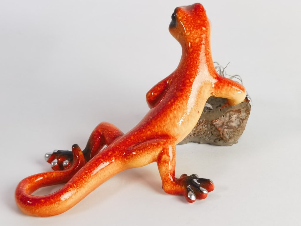 Polychrome Glazed Salamander Figurine - 3