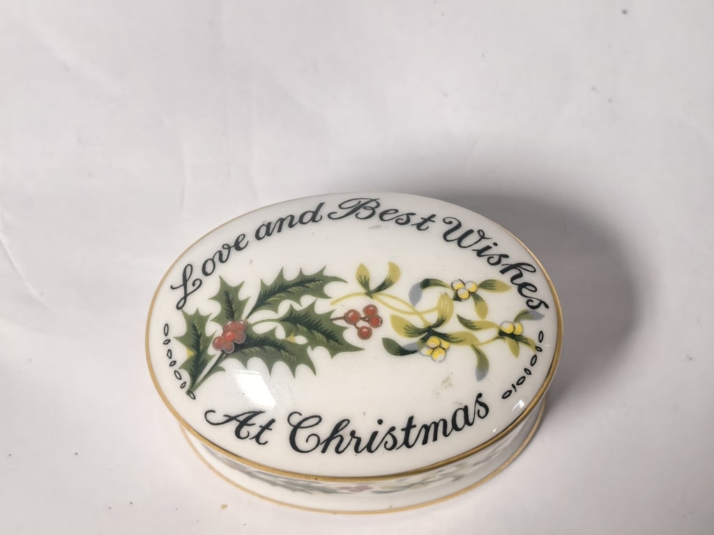 Crown Staffordshire "Love and Best Wishes at Chris: Crown Staffordshire "Love and Best Wishes at Christmas" Box, 2.25in by 1 5/8in by 1.75in