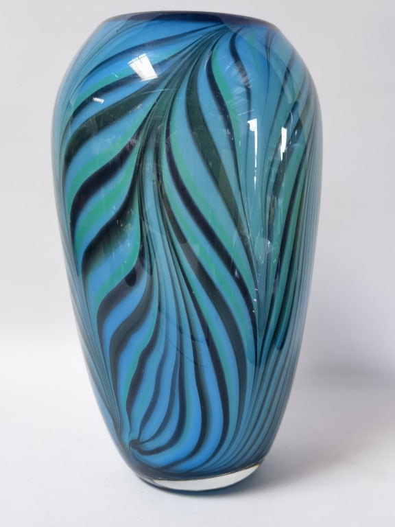 Large Teal and Emerald Pulled-Feather Art Glass Va (1 of 4)