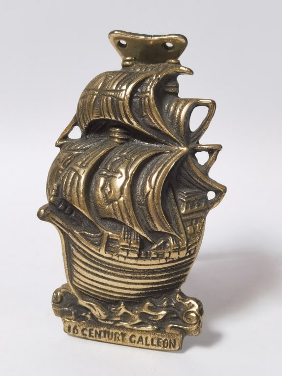 Vintage Cast Brass "16th Century Galleon" Door Kno (1 of 4)