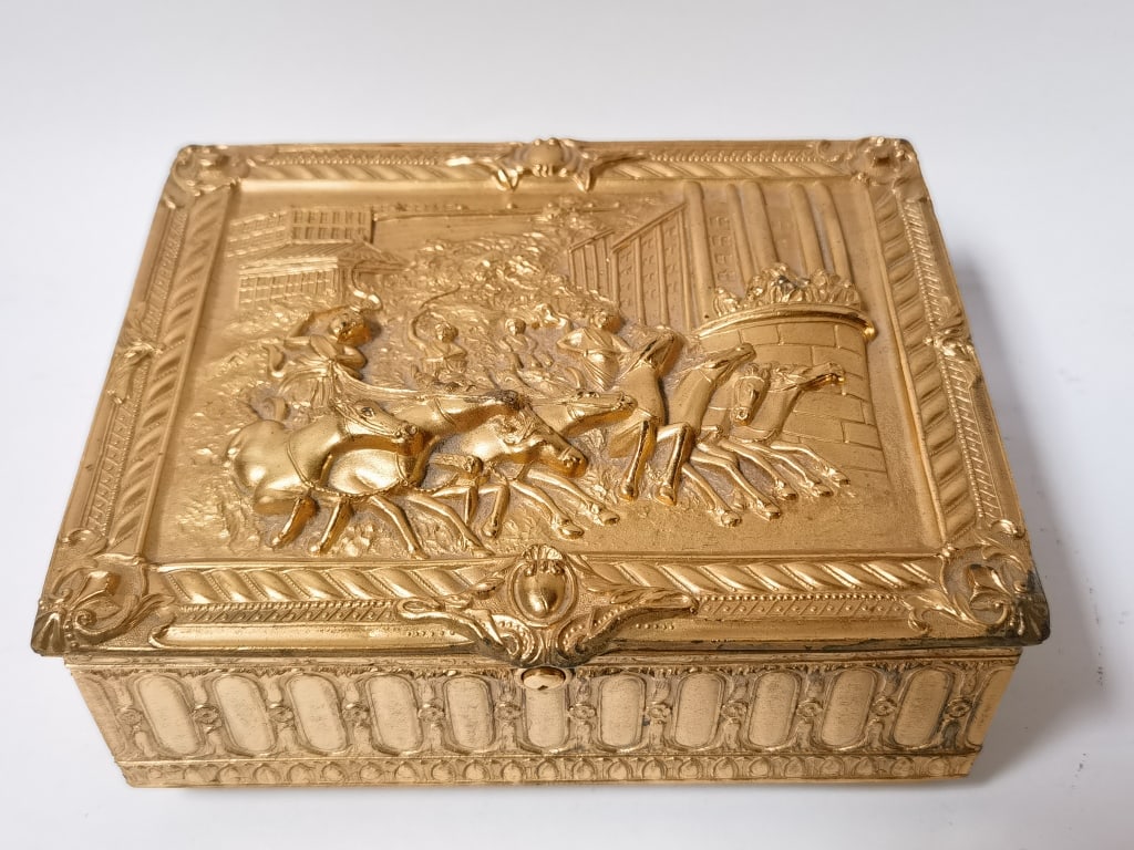 Vintage Gold-Tone Metal Neoclassical Repousse Jewe: Vintage Gold-Tone Metal Neoclassical Repousse Jewelry Box, 8in by 6.5in by 3.5in