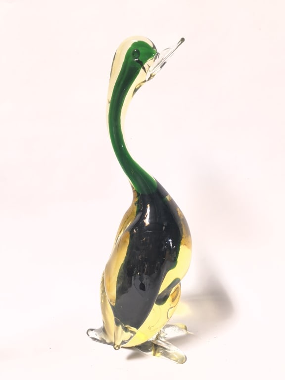 Murano Italy Sommerso Glass Duck Figurine: Murano Italy Sommerso Glass Duck Figurine, 14in by 4in by 5in