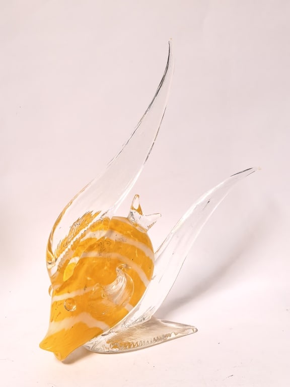 Murano Italy Tropical Fish Glass Sculpture: Murano Italy Tropical Fish Glass Sculpture, 12in by 12.5in by 3.5in