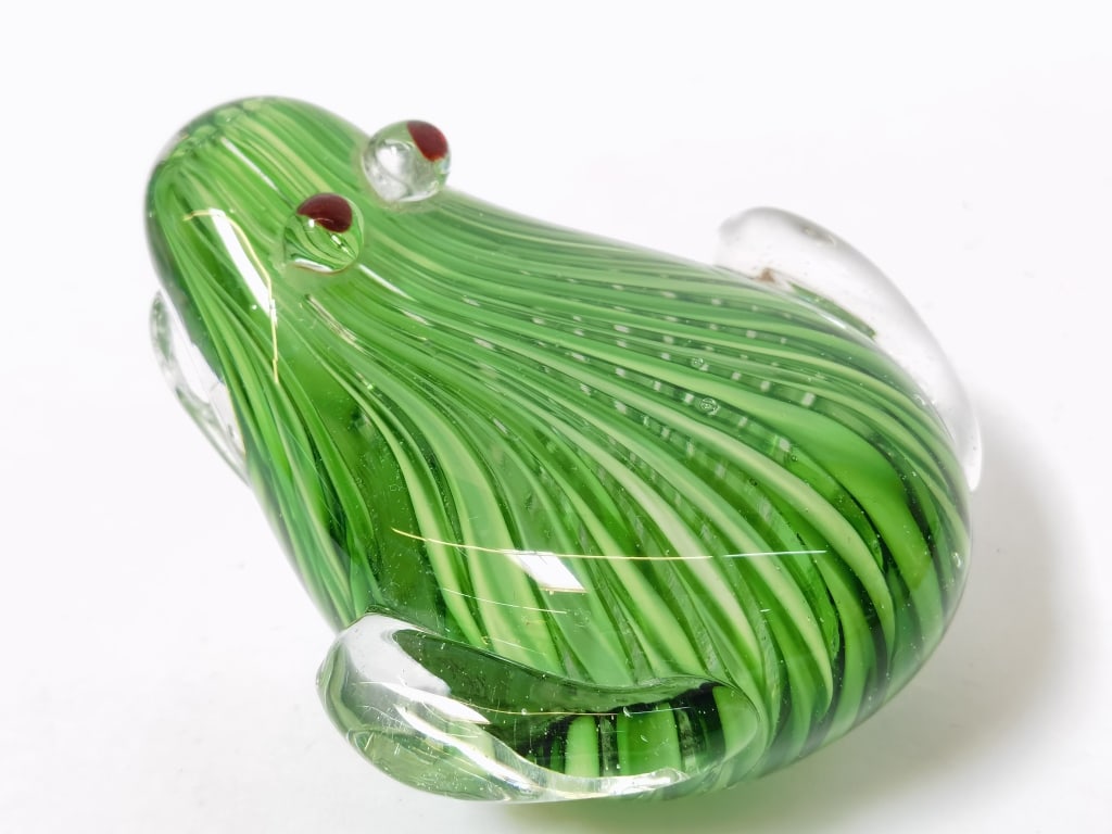 Vintage Murano Italy Green Striped Art Glass Frog: Vintage Murano Italy Green Striped Art Glass Frog, 4.5in by 4in
