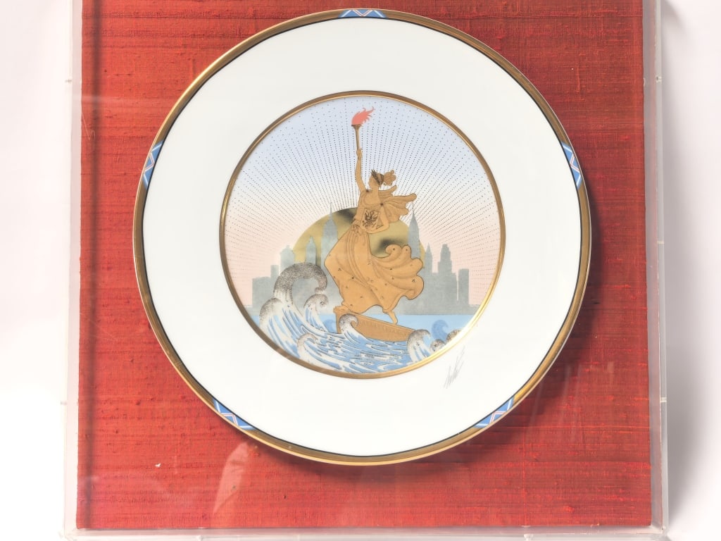 Mikasa Japan Erte Statue of Liberty Plate in Displ (1 of 4)