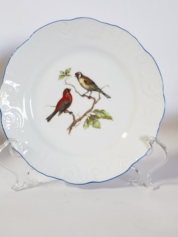 Vintage Vista Alegre Portugal Porcelain Bird Plate: Vintage Vista Alegre Portugal Porcelain Bird Plate, 8in