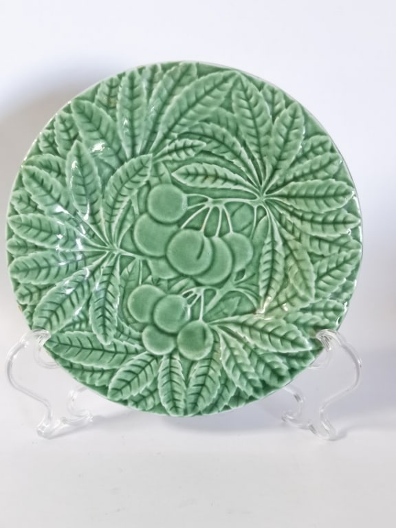 Bordallo Pinheiro Porcelain Green Cherry Plate: Bordallo Pinheiro Porcelain Green Cherry Plate, 7.75in