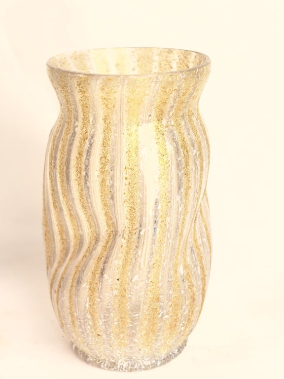 Murano Aventurine & White Ribbon Textured Art Glas: Murano Aventurine & White Ribbon Textured Art Glass Vase, 6in by 3.75in