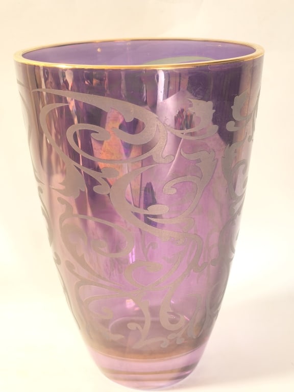 Vintage Bombay Acid-Etched Amethyst Art Glass Trum: Vintage Bombay Acid-Etched Amethyst Art Glass Trumpet Vase, 9.5in by 6.25in