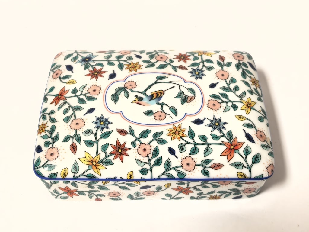 Vintage Neiman Marcus Chinoiserie Playing Card Box (1 of 5)