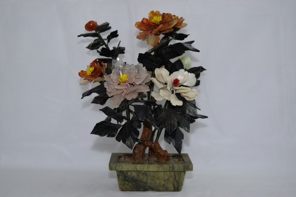 Chinese Agate and Jade Tree in Jade Planter (1 of 4)