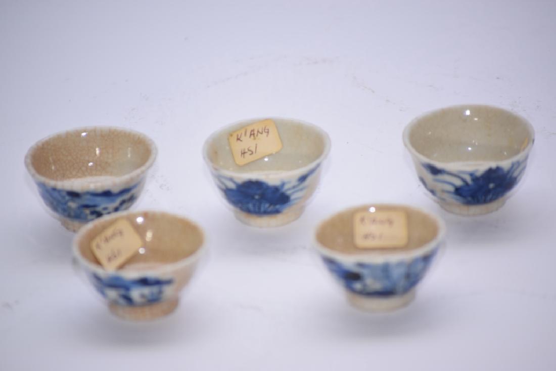 Five Qing Chinese Ge Glaze Blue and White Tea Cups (1 of 3)
