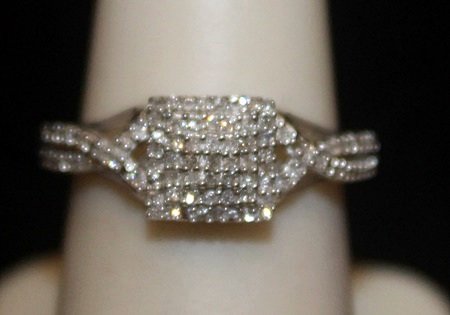 Very Fancy Silver Ring with Cluster Diamonds (4I) (1 of 2)