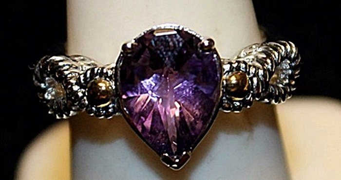 Fancy Pear Shaped Amethyst with Gold Balls SS Ring.: Fancy Pear Shaped Amethyst with Gold Balls SS Ring. (218L) Gemstones twt approx. 4cts. Sterling Silver.