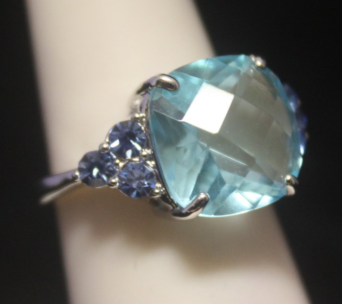 Dazzling Royal Blue Topaz Silver Ring: Dazzling Royal Blue Topaz Silver Ring; twt approx. 8cts, size approx. 6.