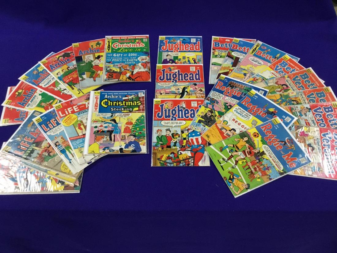 Lot of 26 Comics (1 of 4)