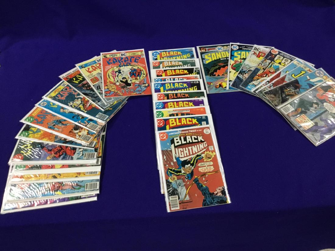 Lot of 32 Comics (1 of 4)