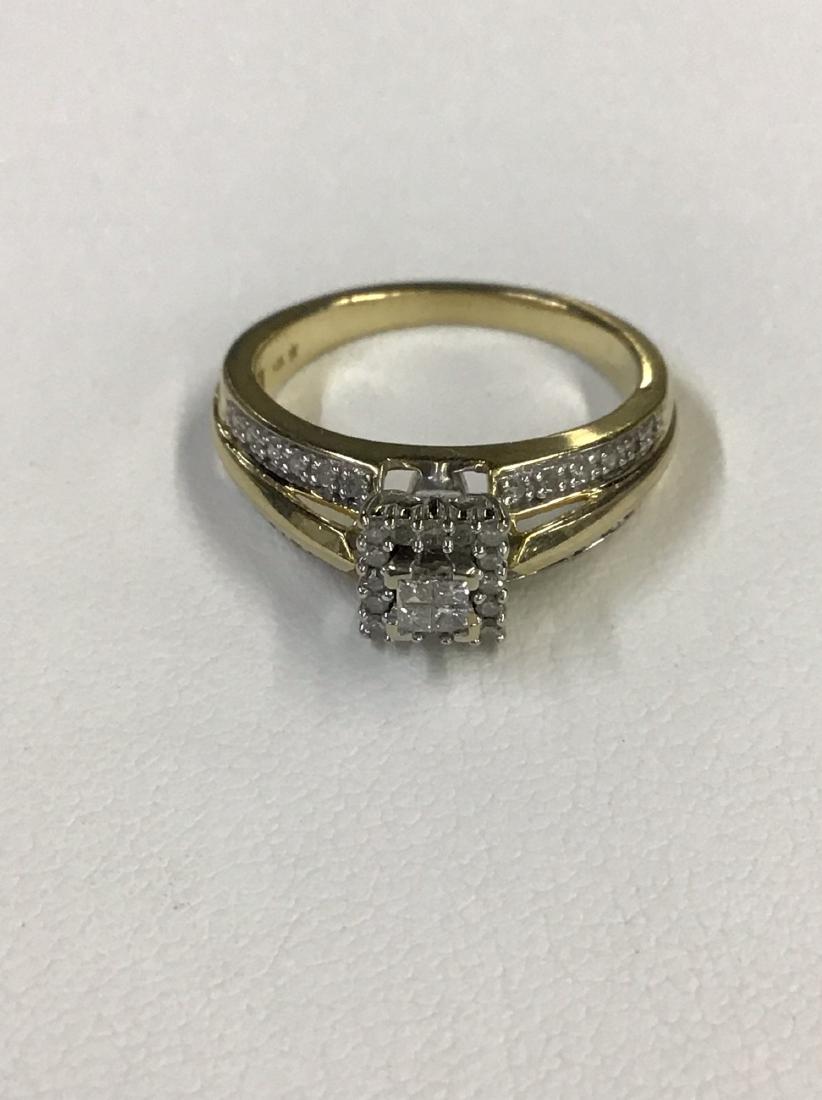 10k White and Yellow gold diamond ring: size 7