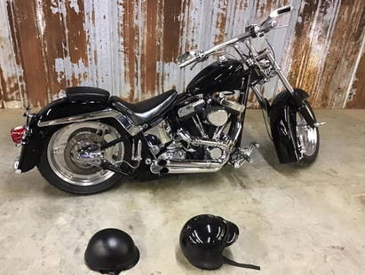 2014 Midwest Soft tail Frame 80 ci Harley Davidson: 1018 miles! 80 ci Harley Davidson engine bored out,Harley Davidson trans with Andrews slick cut gears (5-speed), chain driven, performance machine rims wrapped with new Metzer tires, lots of Arlen Nes