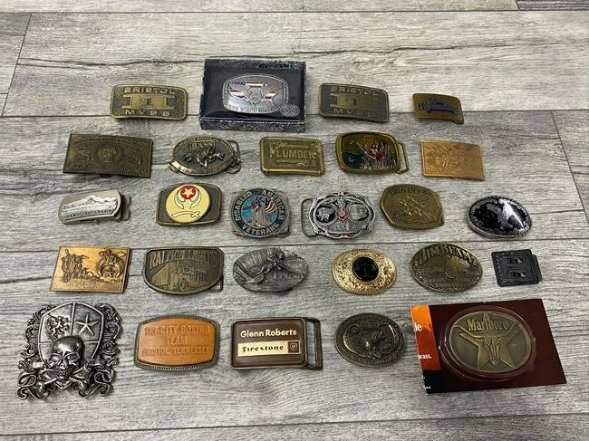 LOT OF 26 VINTAGE BELT BUCKLES: USED TO VGC
