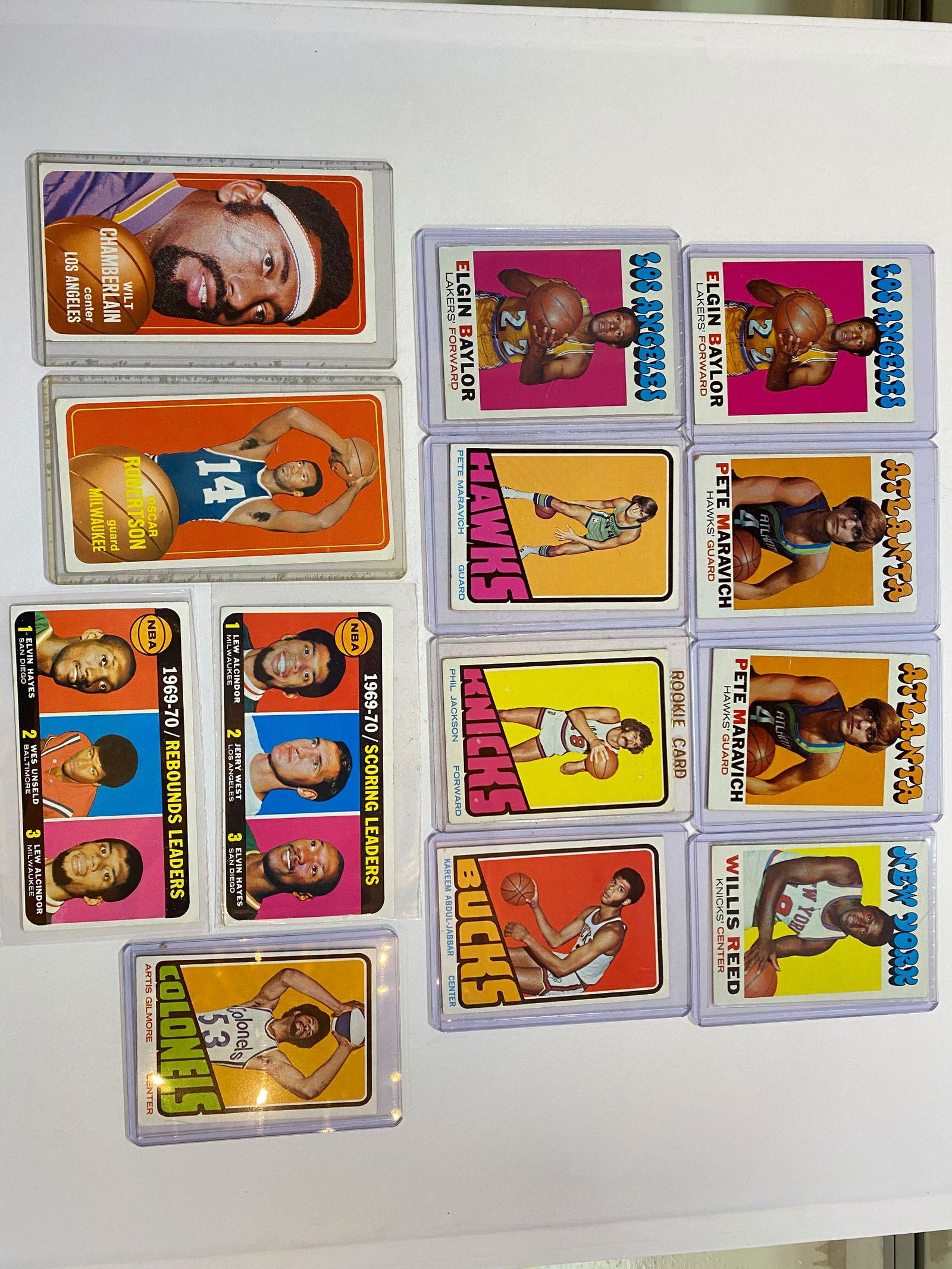 1970-73 Topps Basketball BIG Stars: 1970-71: #50 Wilt Chamberlain (VG, would be better but there is a shadow of writing on his face), #100 Oscar Robertson (EX), #1 Scoring Leaders #5 Rebound Leaders; 1971-72: #10 Elgin Baylor ( two card