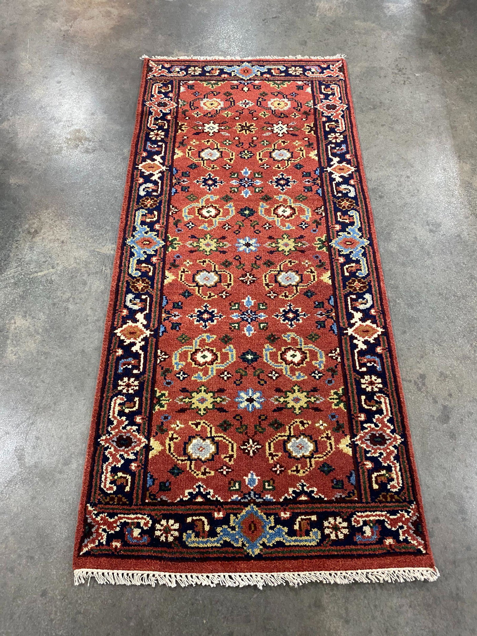 MAHAL HAND KNOTTED WOOL PERSIAN RUG: RUST, BLUE, GOLD, CREAM. 2.7X5.11 VG FOUND CONDITION