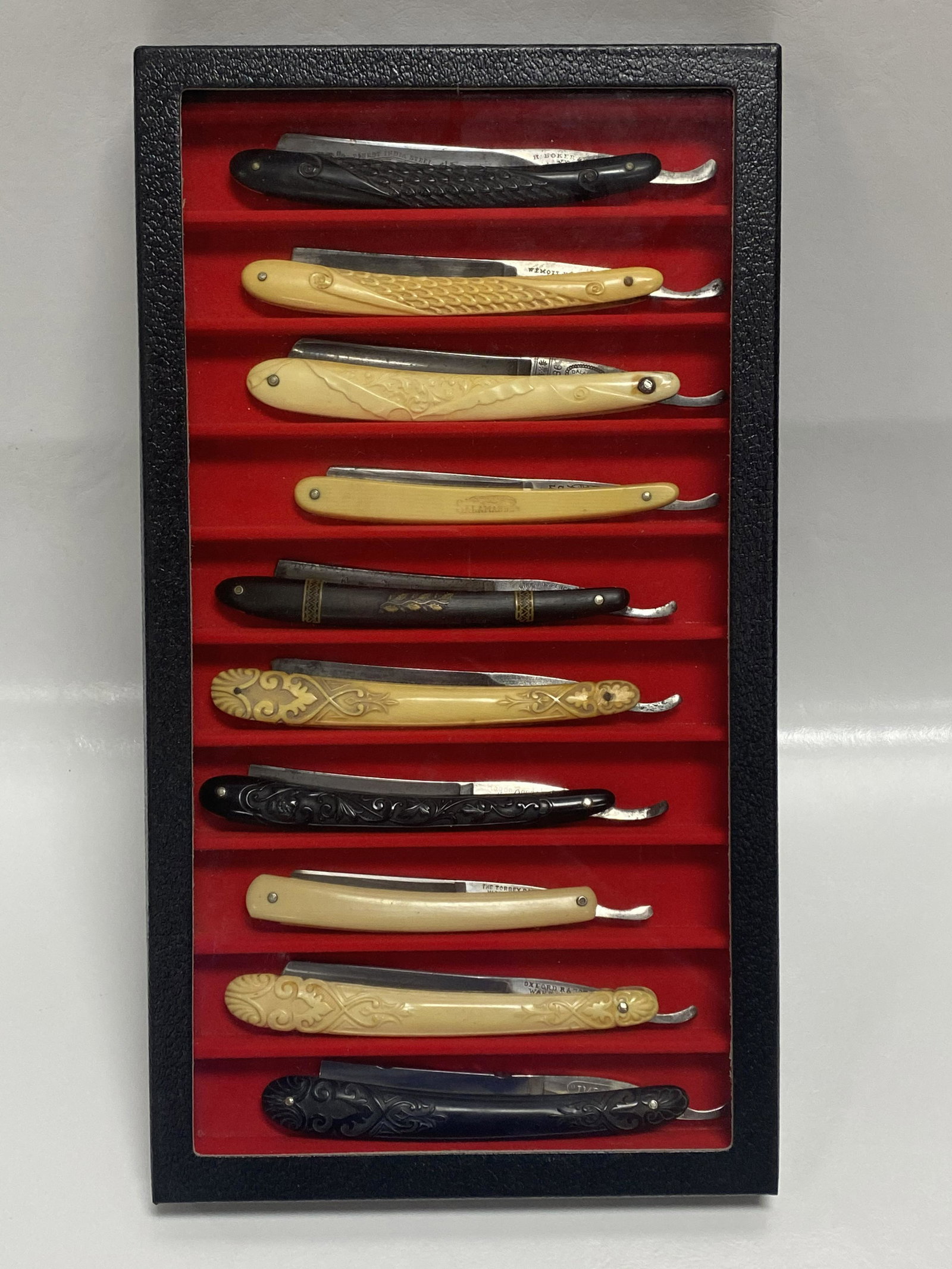 10 DECORATIVE VINTAGE STRAIGHT RAZORS: IN DISPLAY BOX- DELAND, BOKER, HAYDN, RANDALL, OXFORD, WOSTENHOLMS, ETC. VG FOUND CONDITION