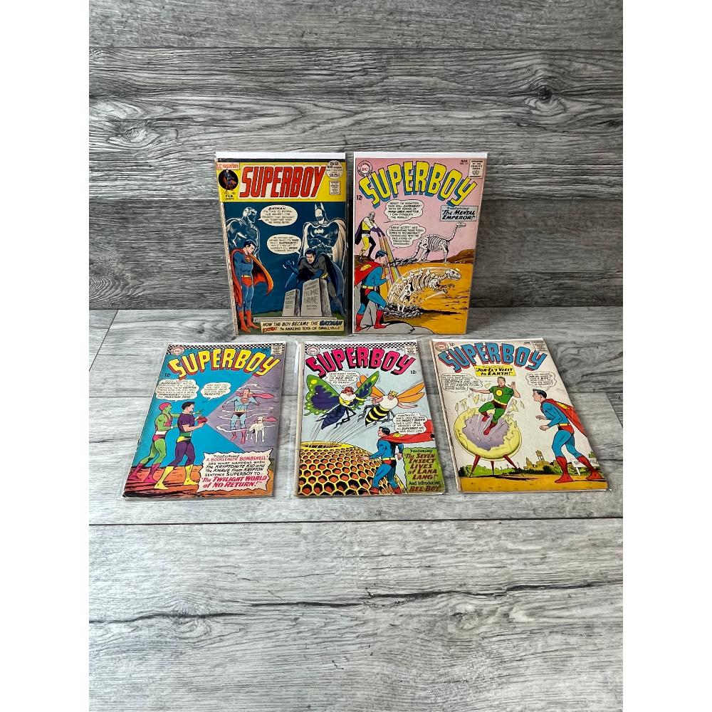 Lot of 5 Superboy Comic Books (1 of 3)