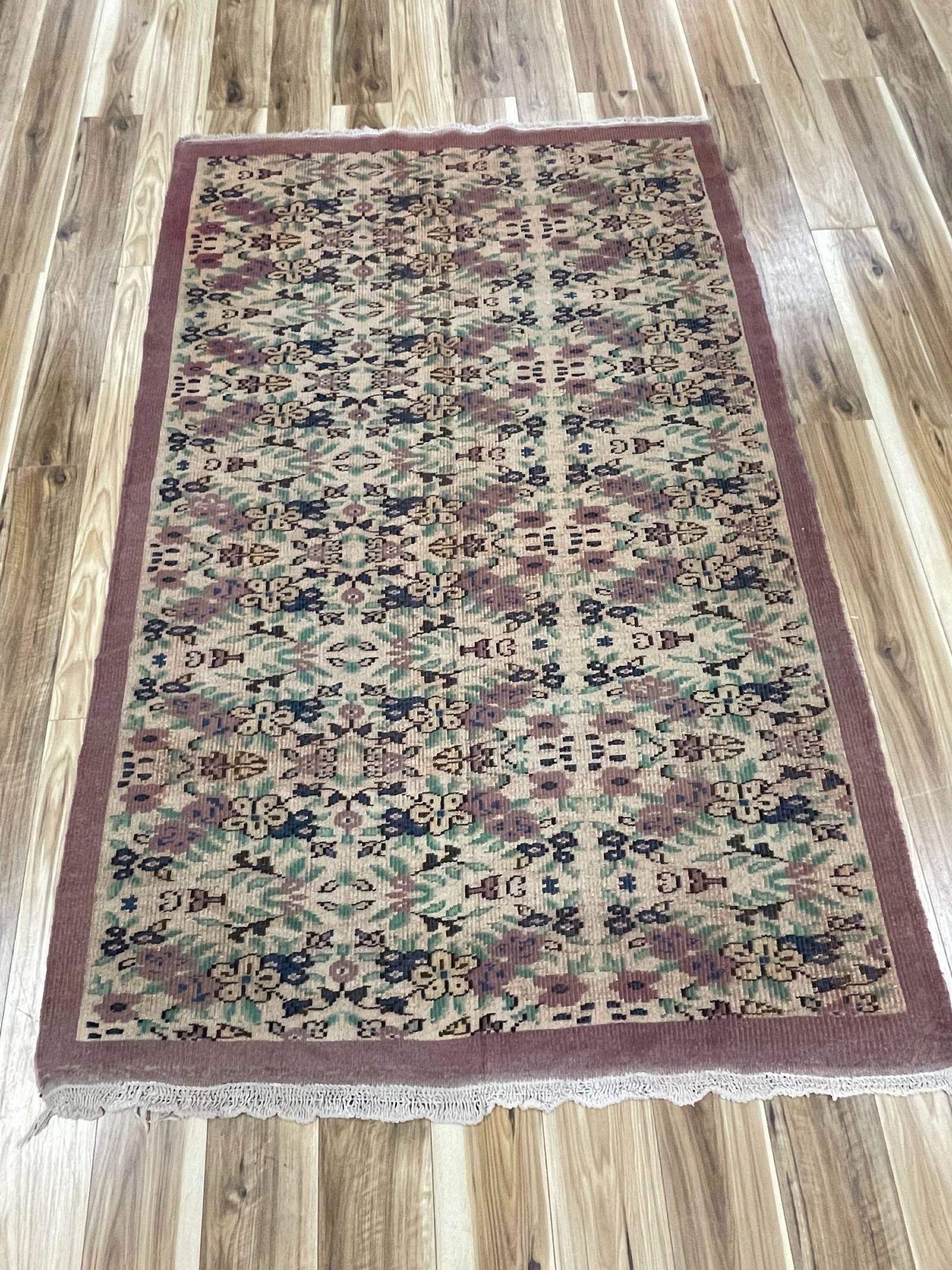OTTOMAN VINTAGE RUG: SIZE: 5.3 X 8