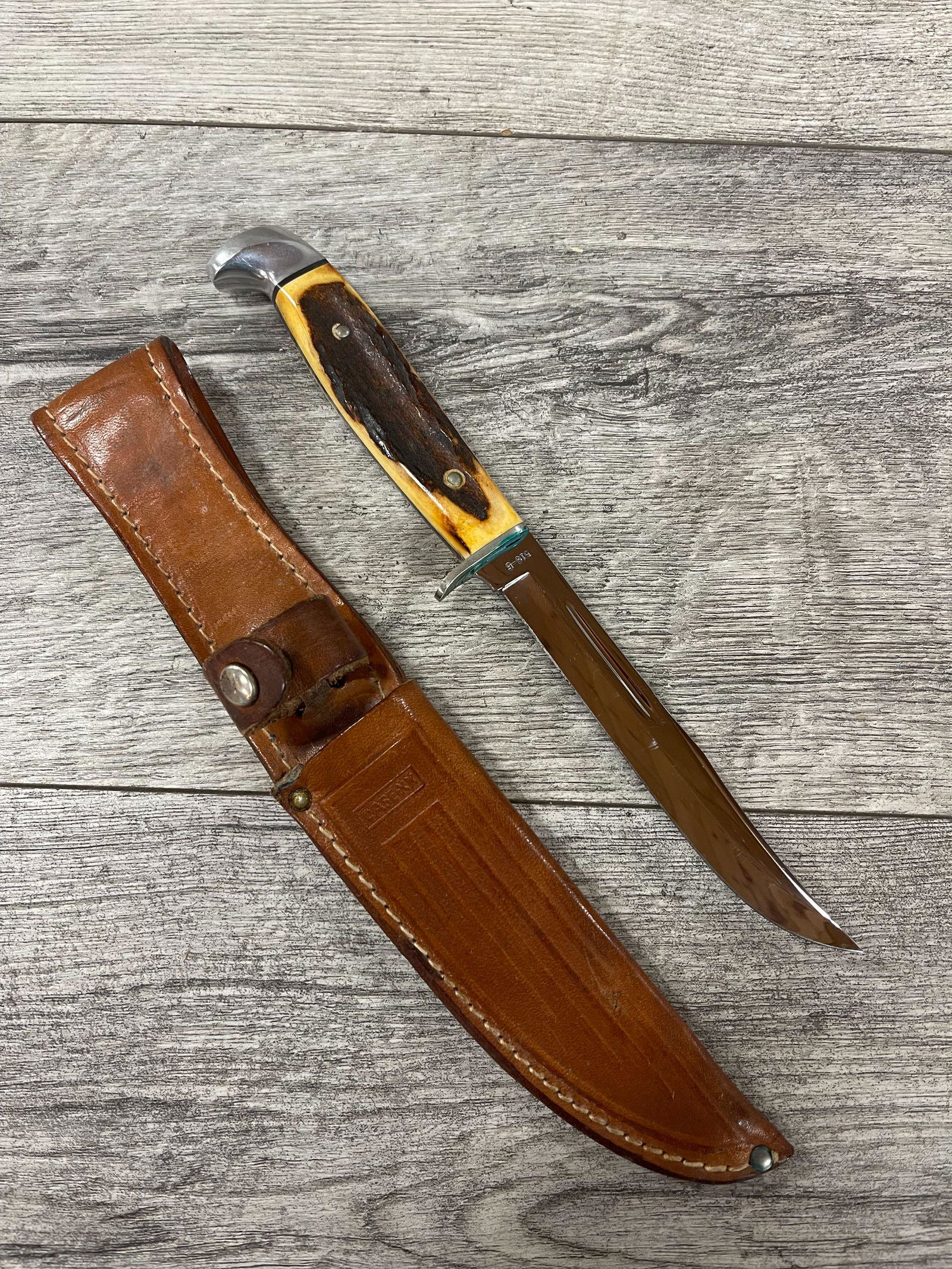 CASE XX BONE HANDLE FIXED BLADE KNIFE: LEATHER SHEATH # 516-5, 5" BLADE