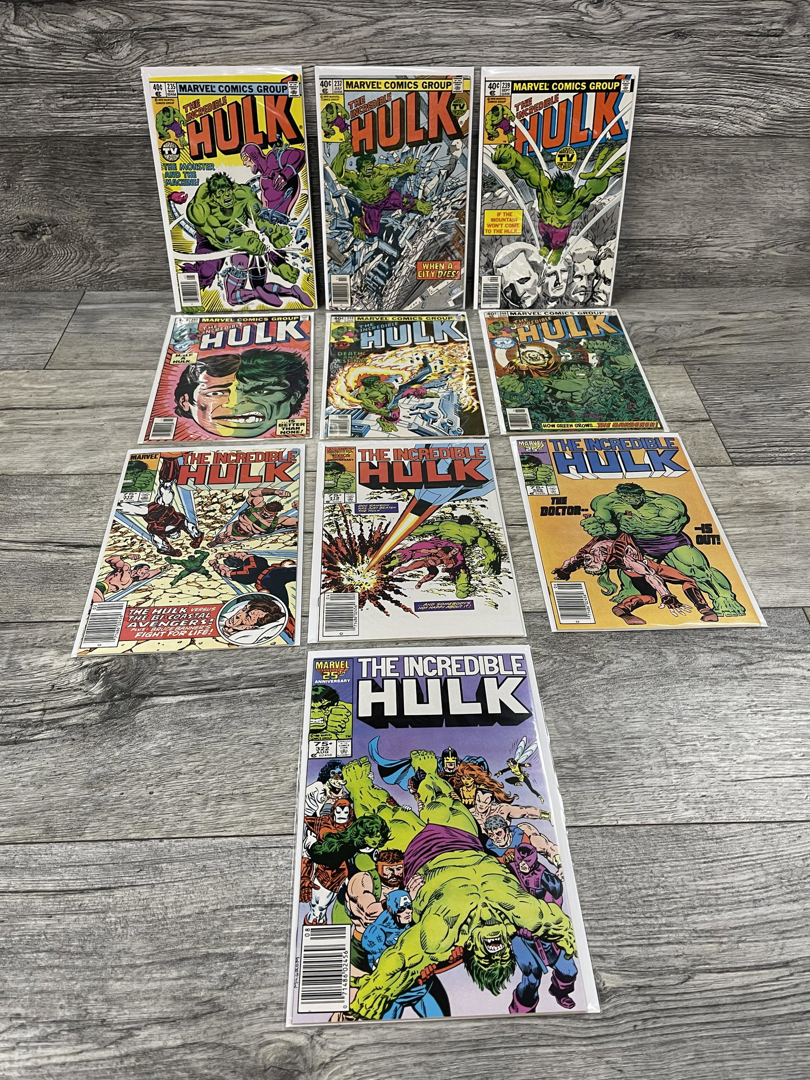 LOT OF 10 INCREDIBLE HULK COMICS: LOT OF 10 INCREDIBLE HULK COMICS