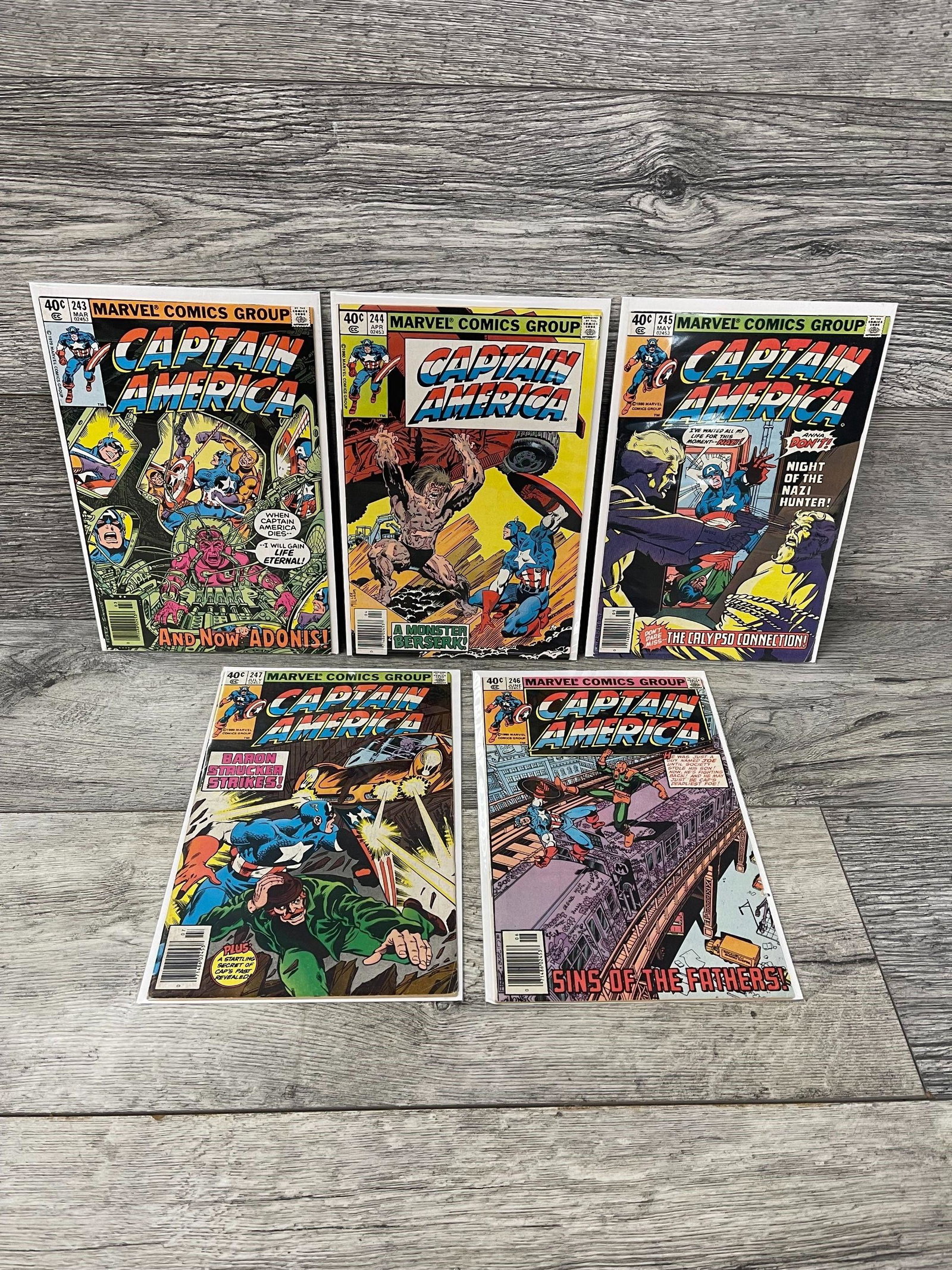 LOT OF 5 CAPTAIN AMERICA COMICS: LOT OF 5 CAPTAIN AMERICA COMICS